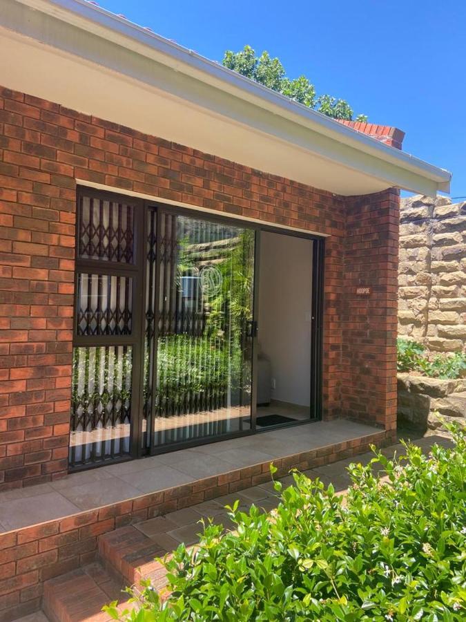 Botleng Guest House Boqate 외부 사진