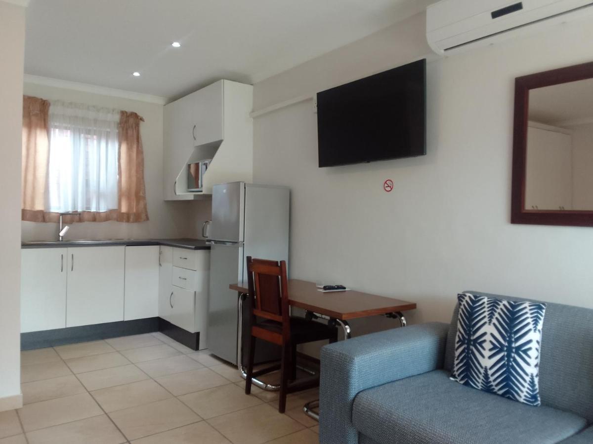 Botleng Guest House Boqate 외부 사진