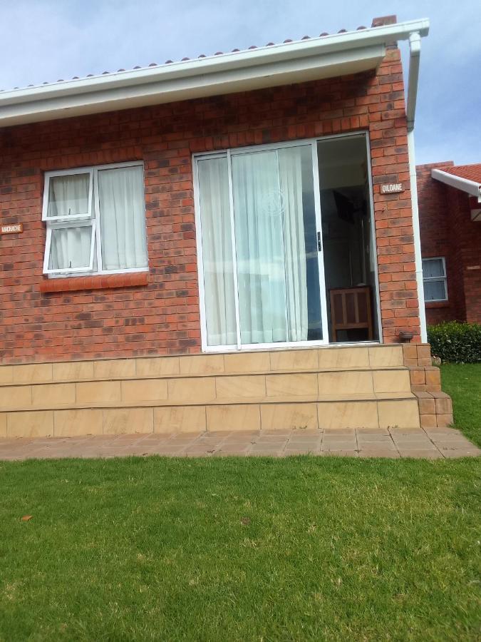 Botleng Guest House Boqate 외부 사진