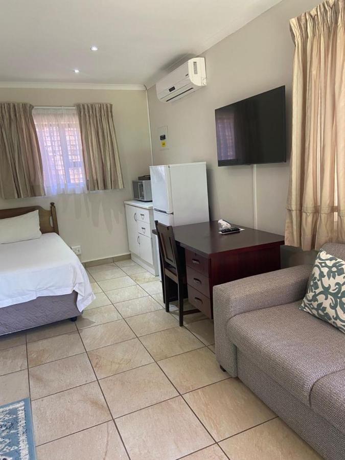 Botleng Guest House Boqate 외부 사진