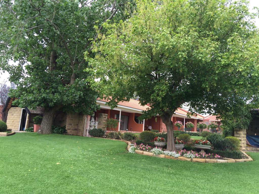 Botleng Guest House Boqate 외부 사진